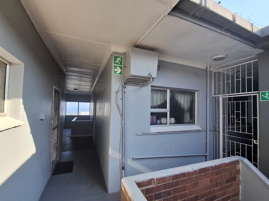 1 Bedroom Property for Sale in Quigney Eastern Cape